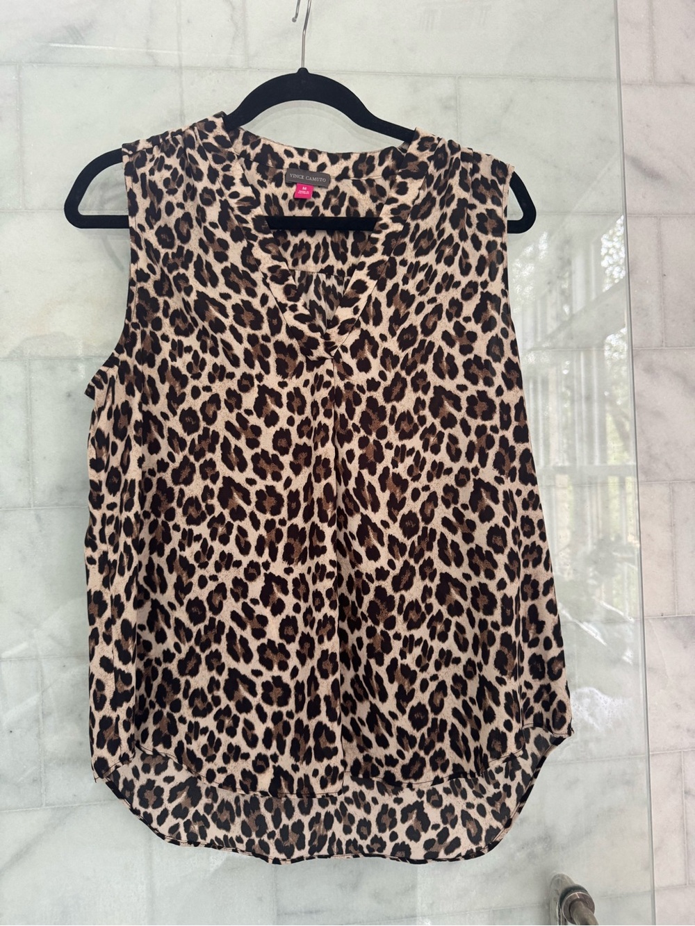 Vince Camuto Leopard Print Sleeveless Blouse Top Size M Animal Print